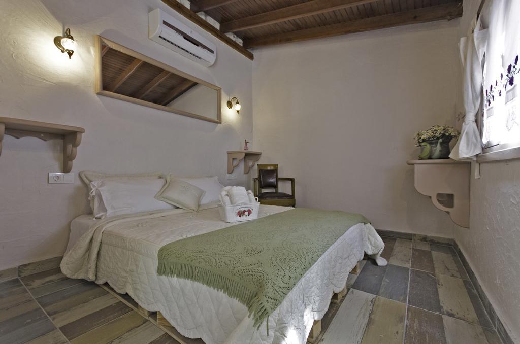 Lilyum Alaçatı - Taş Ev Exterior foto